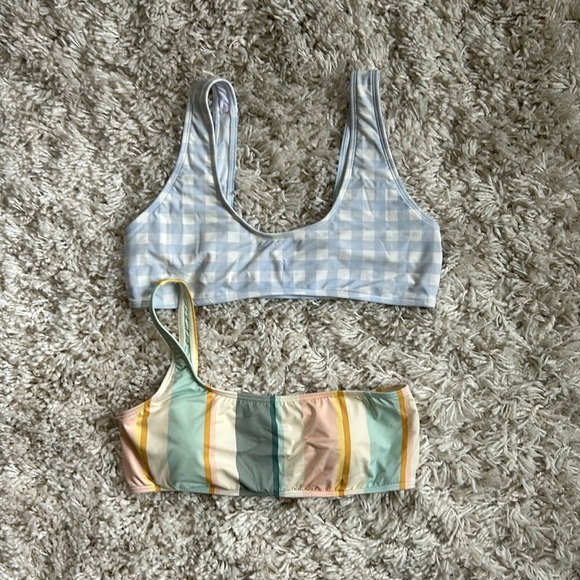 2  ladies bathing suit tops. - Picture 1 of 4